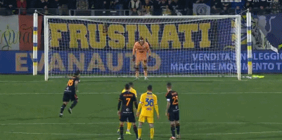 哈登今日凌晨砍下55分，50分+场次追平科比并列历史第三